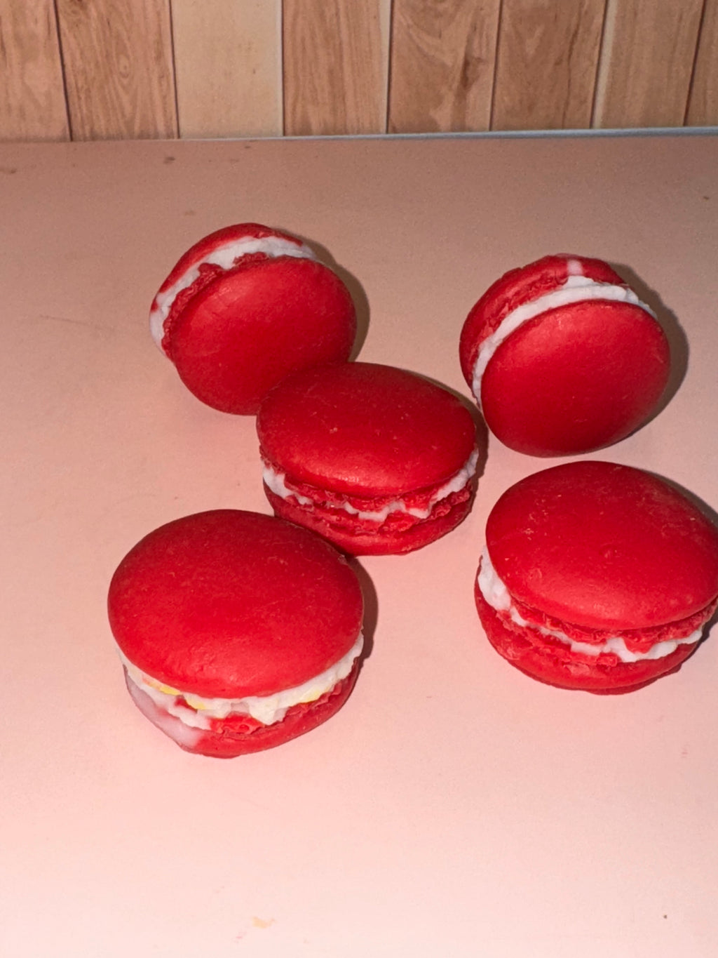 Fondant parfumé « fraise des bois » macarons